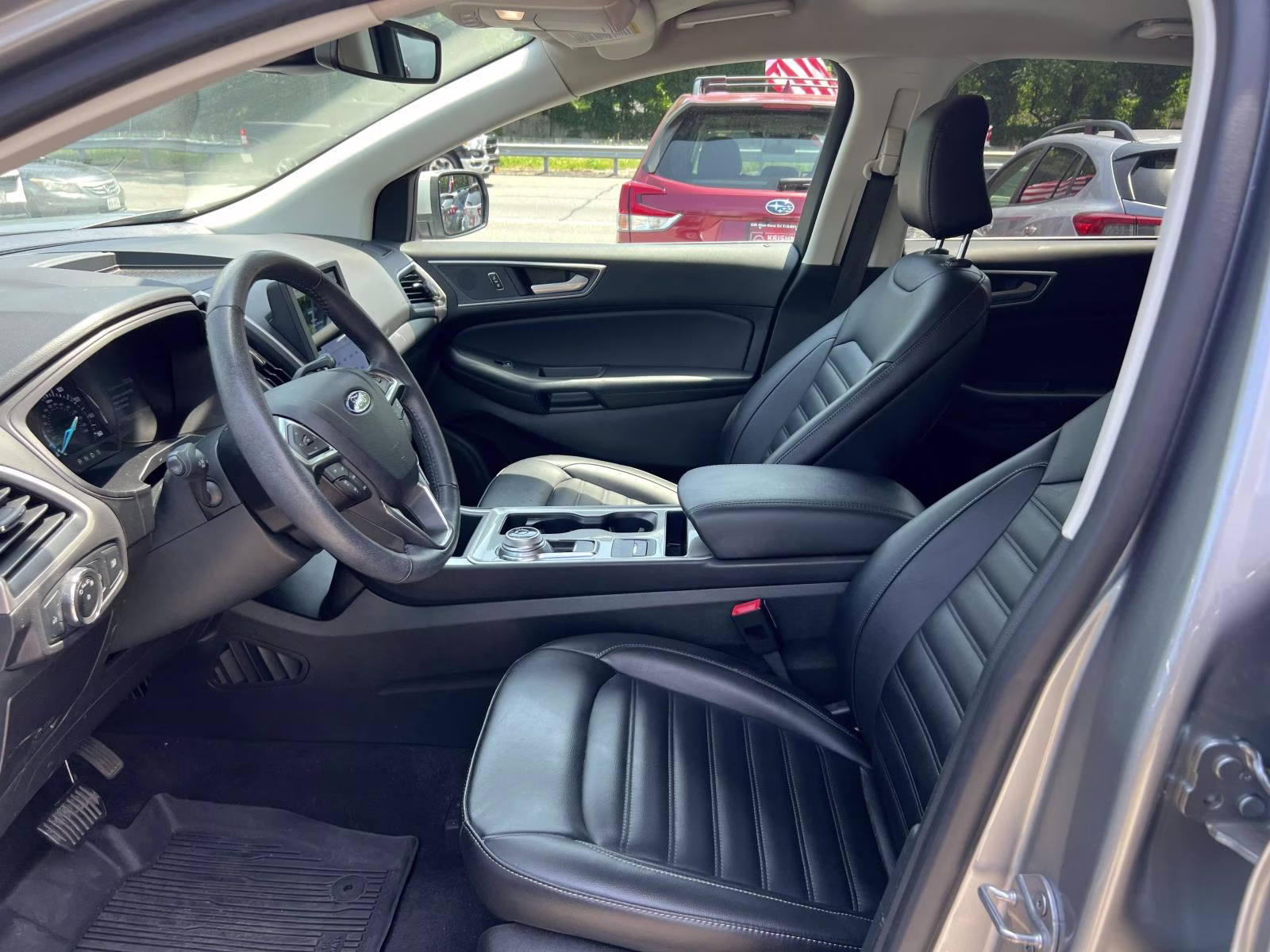 2023 Iconic Silver Metallic Ford Edge SEL AWD AWD SUV