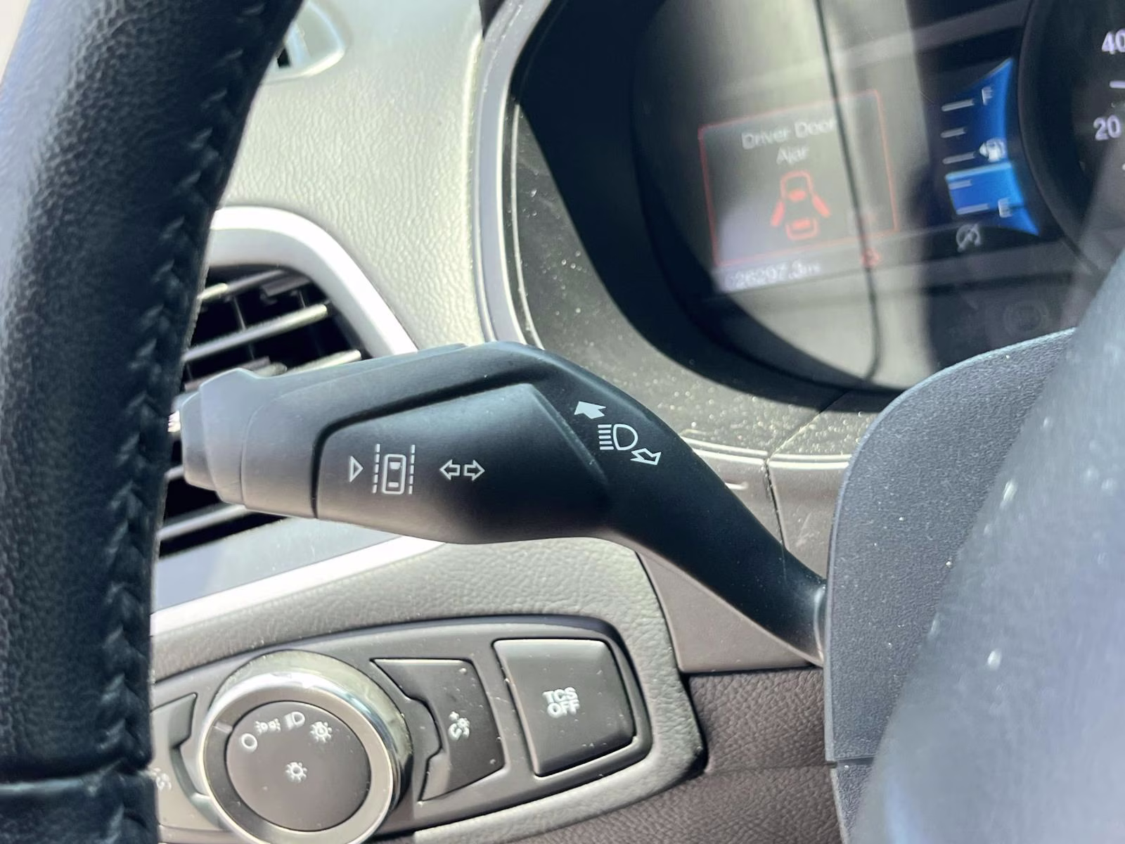 2023 Iconic Silver Metallic Ford Edge SEL AWD AWD SUV