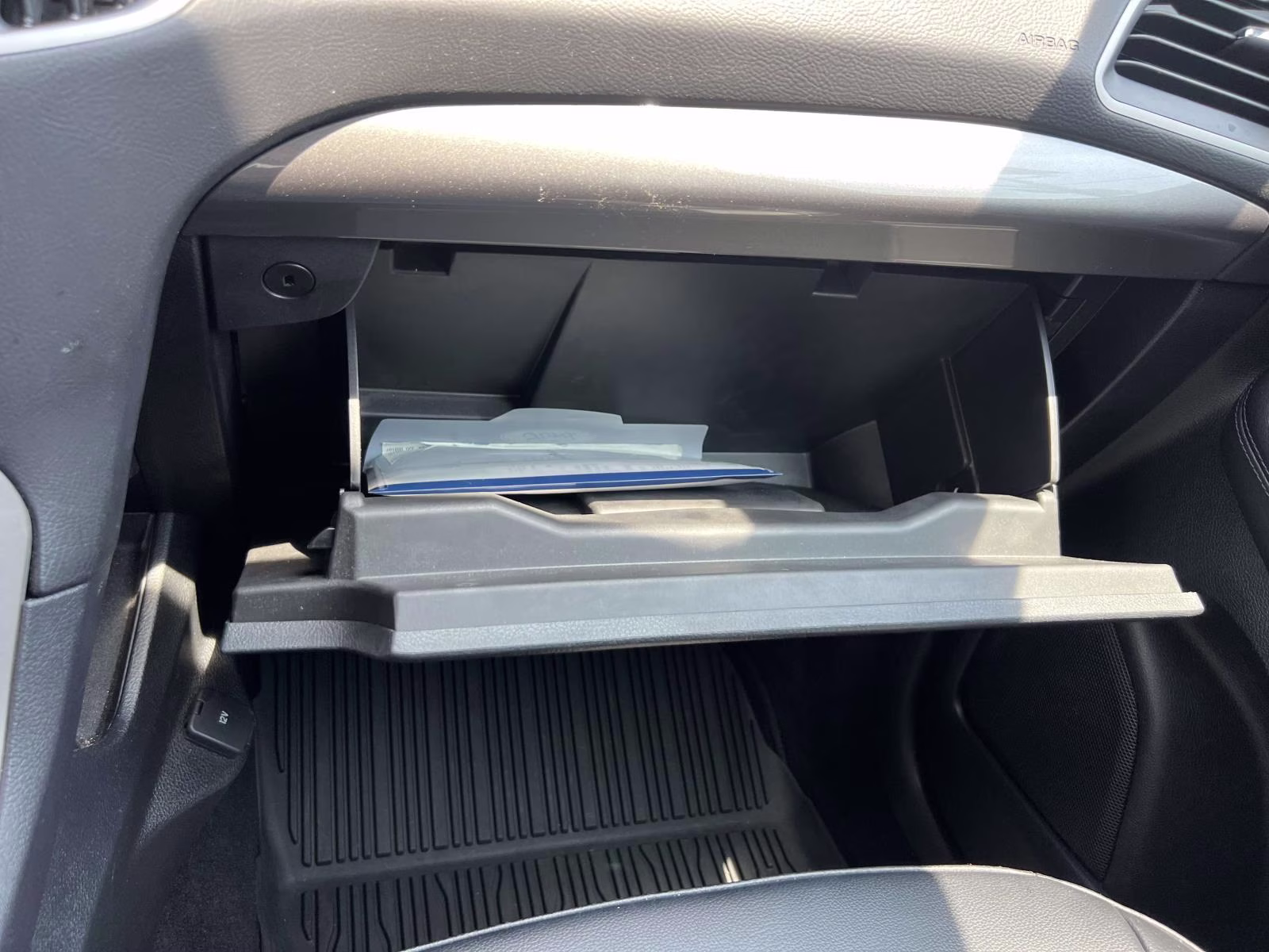 2023 Iconic Silver Metallic Ford Edge SEL AWD AWD SUV
