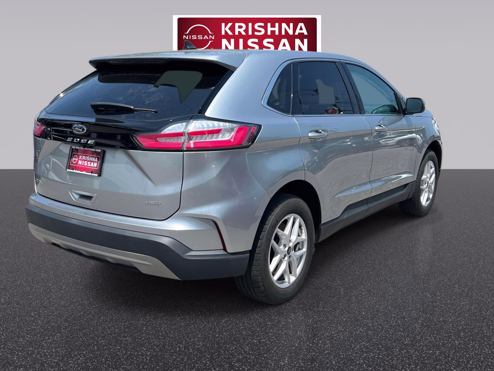 2023 Iconic Silver Metallic Ford Edge SEL AWD AWD SUV
