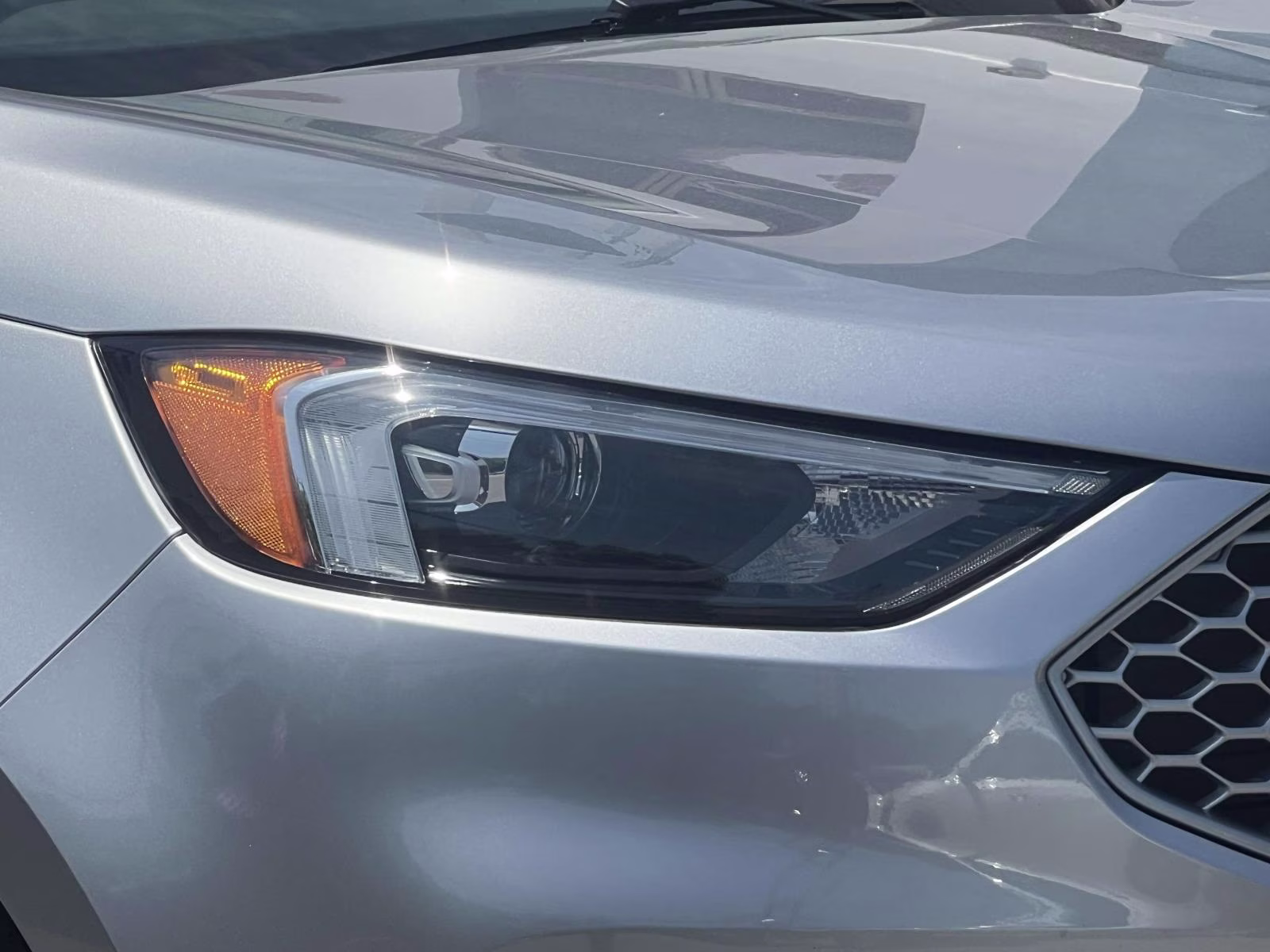 2023 Iconic Silver Metallic Ford Edge SEL AWD AWD SUV