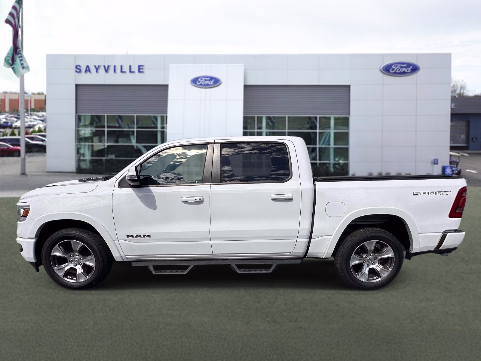 2021 Bright White Clearcoat Ram 1500 Laramie 4x4 Crew Cab 5'7 Box 4X4 Truck