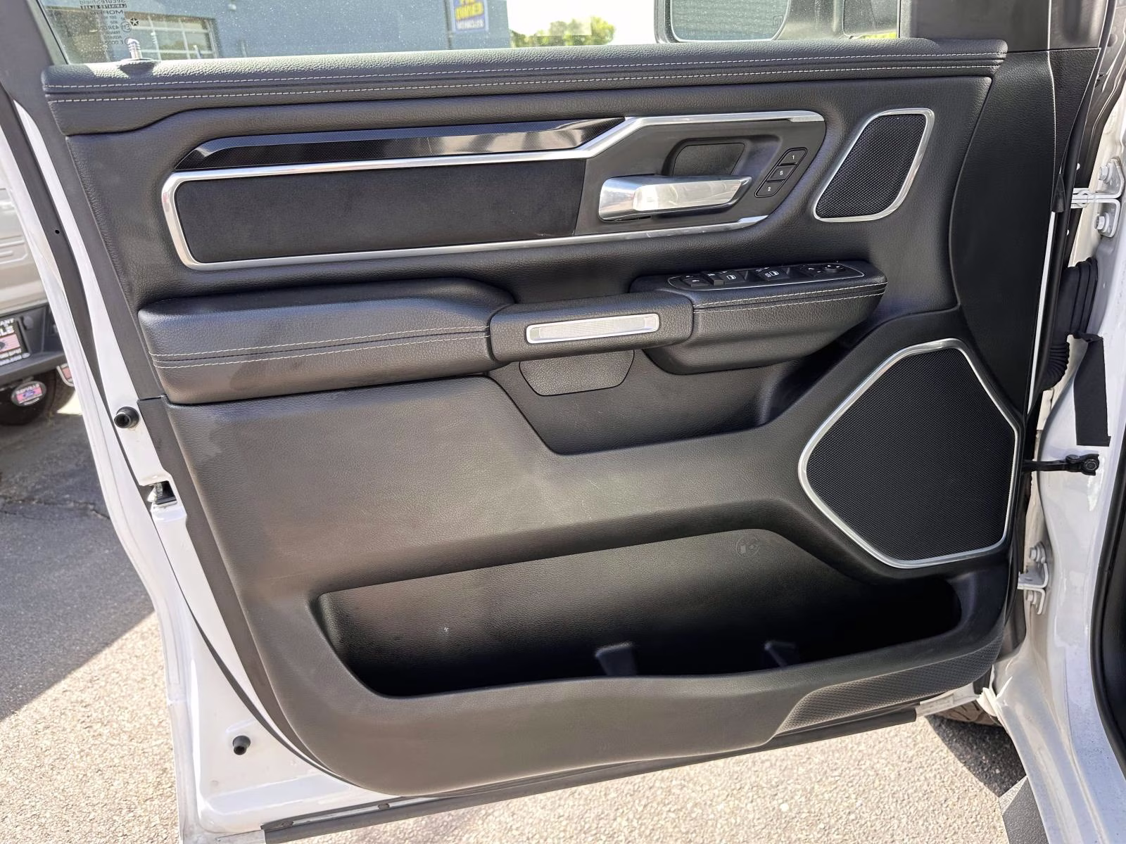 2021 Bright White Clearcoat Ram 1500 Laramie 4x4 Crew Cab 5'7 Box 4X4 Truck