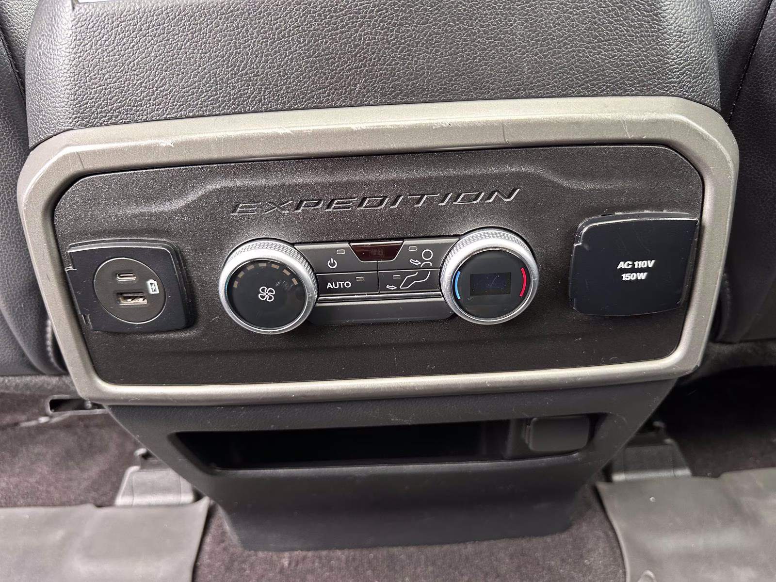 2021 Iconic Silver Metallic Ford Expedition Max XLT 4x4 4X4 SUV