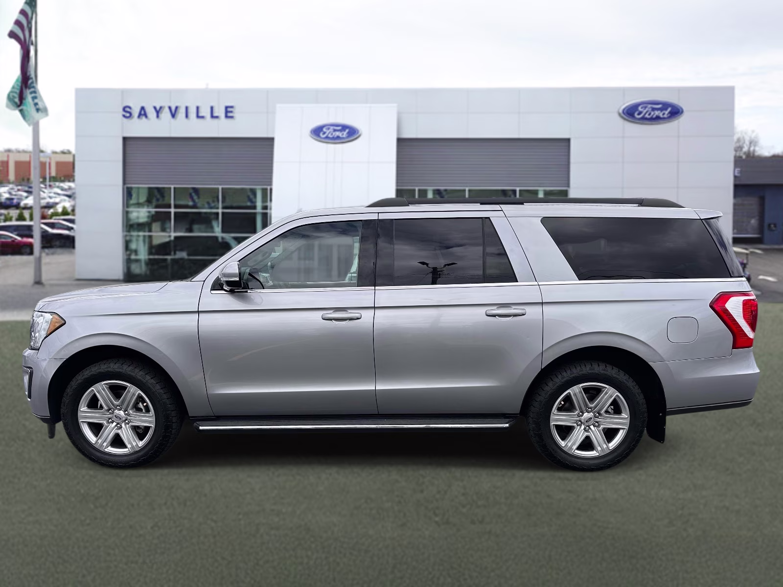 2021 Iconic Silver Metallic Ford Expedition Max XLT 4x4 4X4 SUV