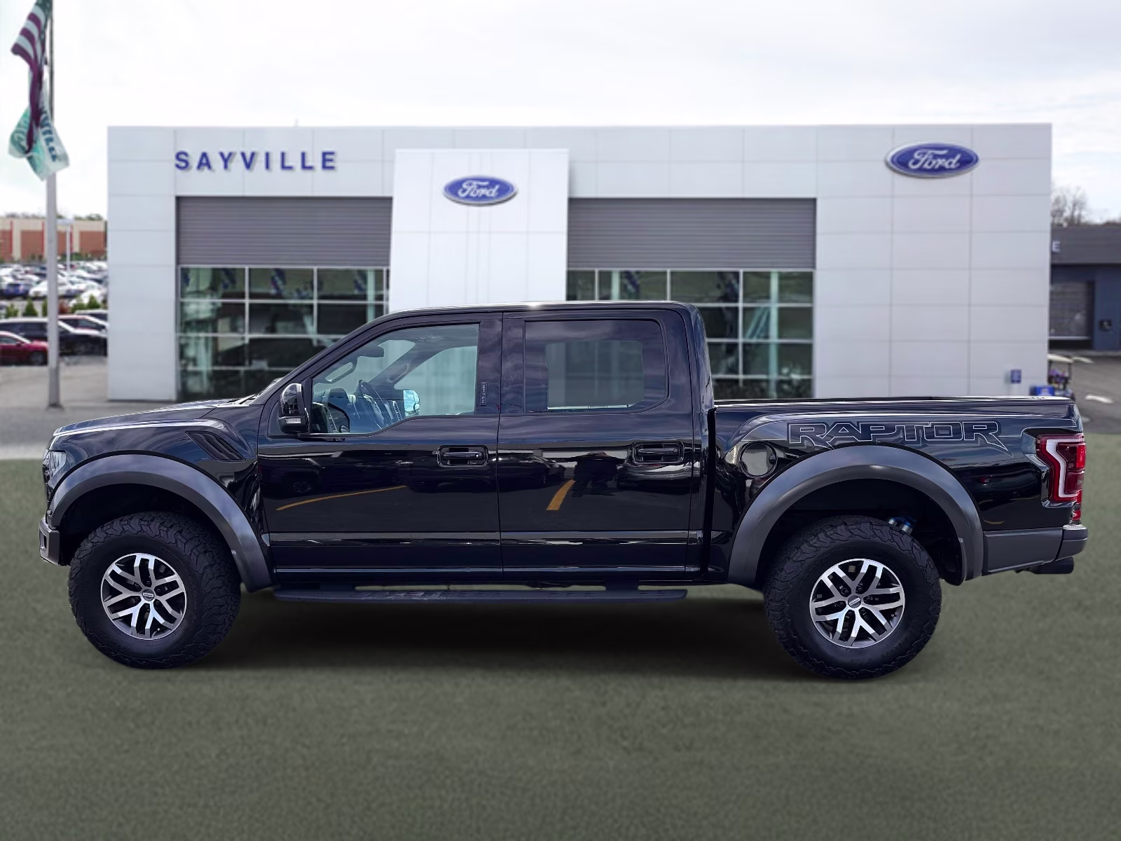 2017 Shadow Black Ford F-150 Raptor 4WD SuperCrew 5.5' Box 4X4 Truck