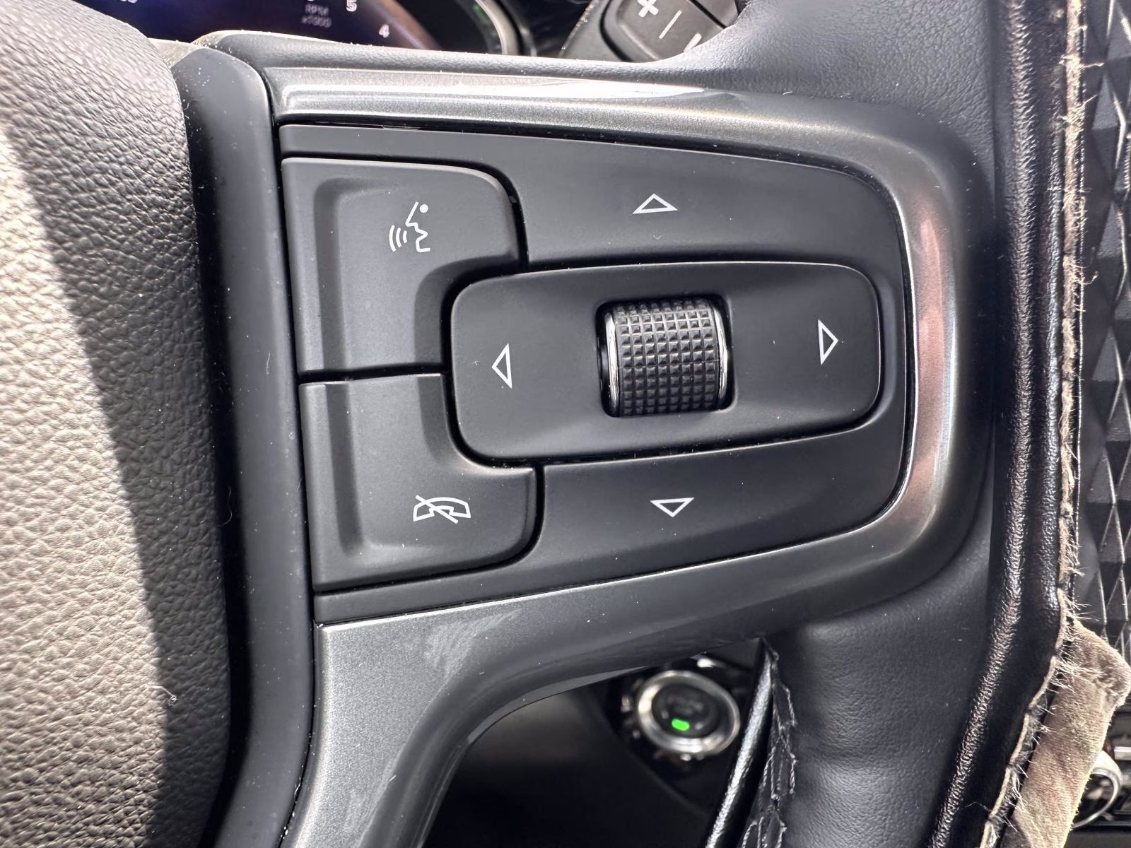 2025 Cypress Gray Chevrolet Silverado 1500 4WD Crew Cab 147 LT w/2FL 4X4 Truck