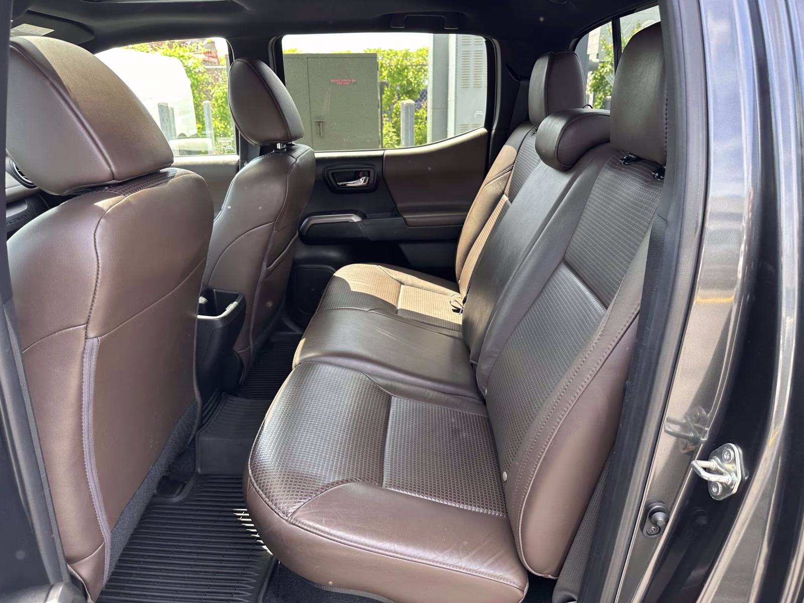 2017 Magnetic Gray Metallic Toyota Tacoma Limited Double Cab 5' Bed V6 4x4 AT (Natl) 4X4 Truck