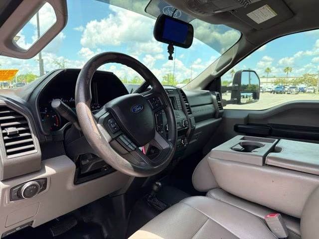 2019 Oxford White Ford Super Duty F-450 DRW XL DRW 4X4 Chassis