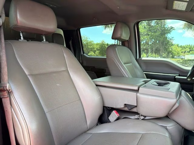 2019 Oxford White Ford Super Duty F-450 DRW XL DRW 4X4 Chassis