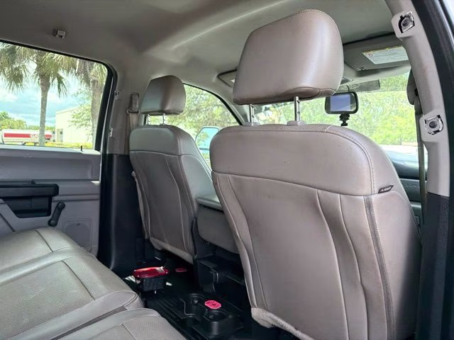 2019 Oxford White Ford Super Duty F-450 DRW XL DRW 4X4 Chassis
