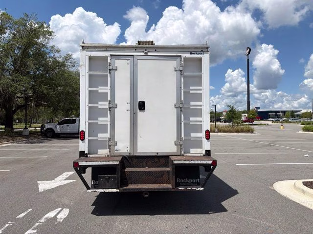 2019 Oxford White Ford Super Duty F-450 DRW XL DRW 4X4 Chassis