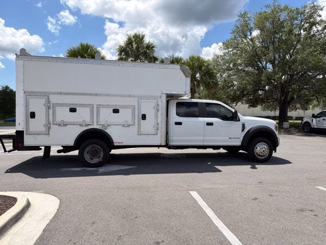 2019 Oxford White Ford Super Duty F-450 DRW XL DRW 4X4 Chassis