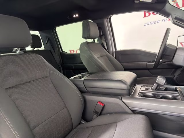 2024 Oxford White Ford F-150 XLT 4X4 Truck