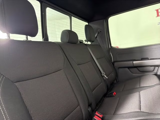 2024 Oxford White Ford F-150 XLT 4X4 Truck