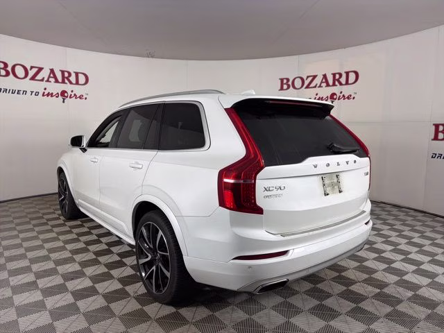 2020 Crystal White Volvo XC90 T6 Momentum AWD SUV