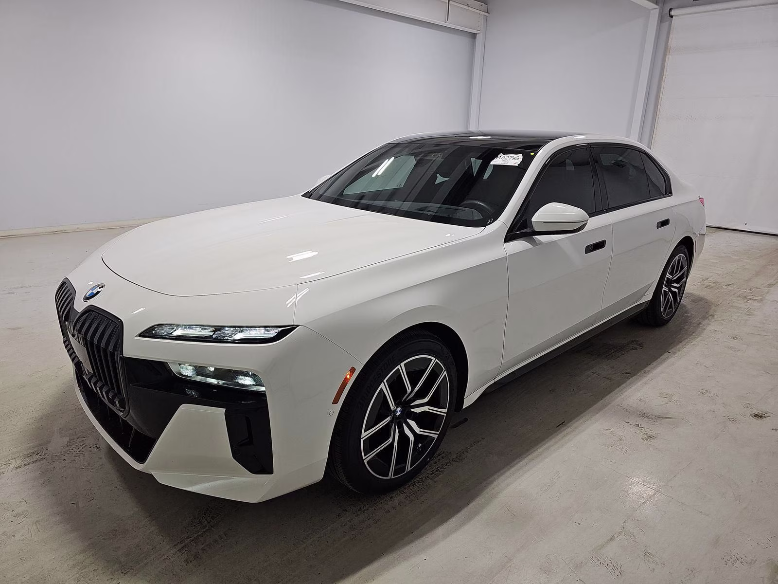 2023 Alpine White BMW 7 Series 740i RWD Sedan