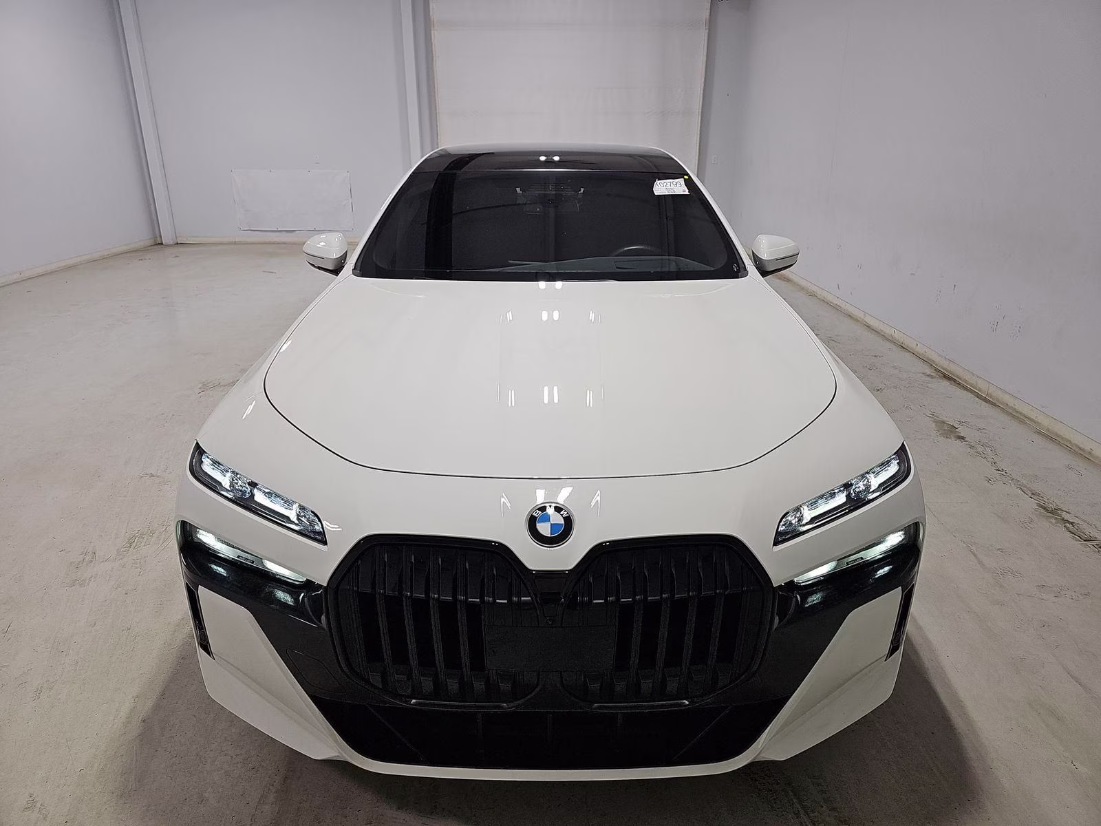 2023 Alpine White BMW 7 Series 740i RWD Sedan