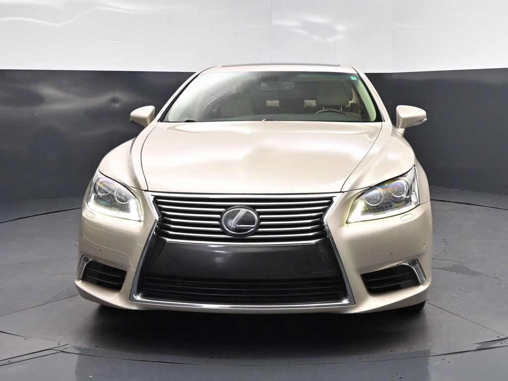 2016 Cashmere Metallic Lexus LS 460 RWD Sedan