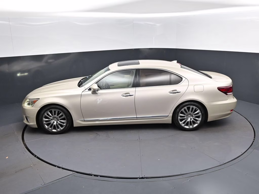 2016 Cashmere Metallic Lexus LS 460 RWD Sedan