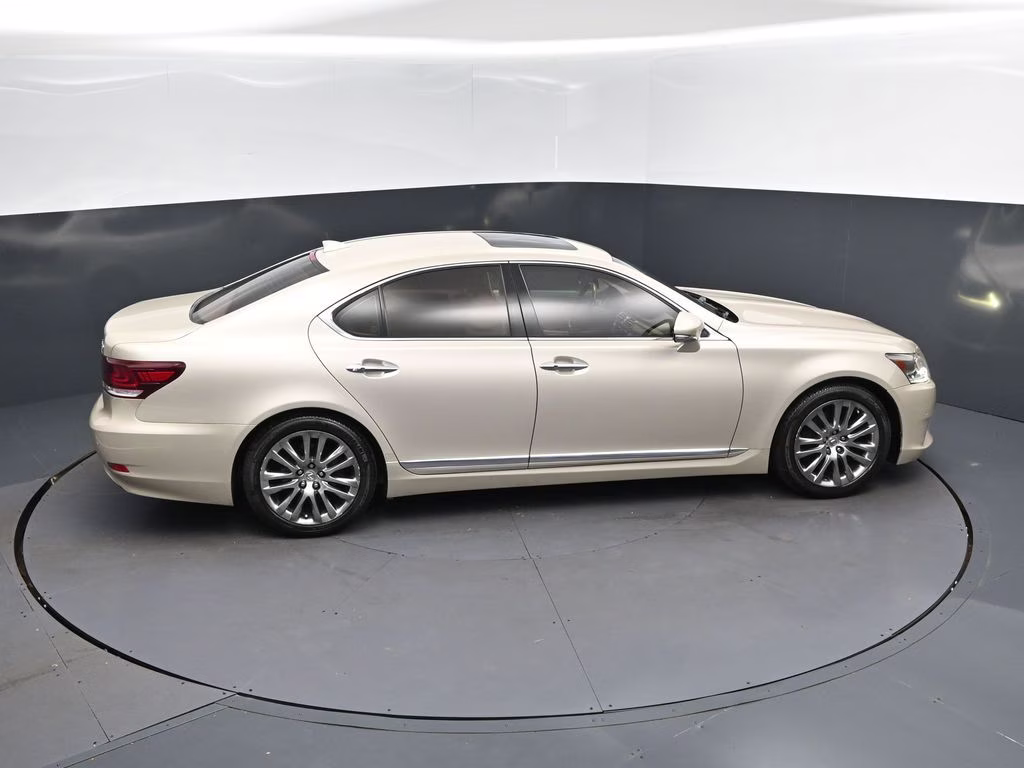 2016 Cashmere Metallic Lexus LS 460 RWD Sedan