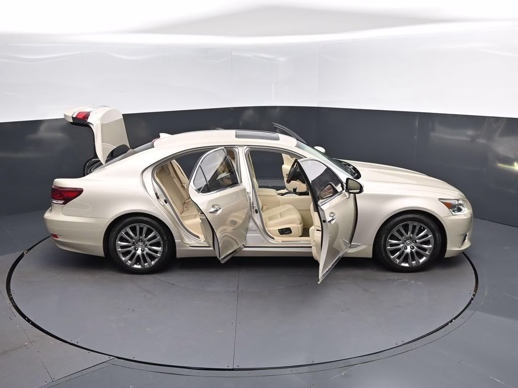 2016 Cashmere Metallic Lexus LS 460 RWD Sedan