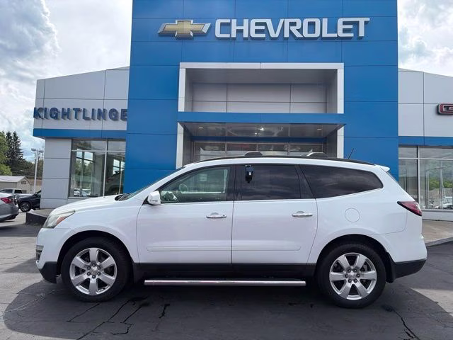 2017 Summit White Chevrolet Traverse LT AWD SUV