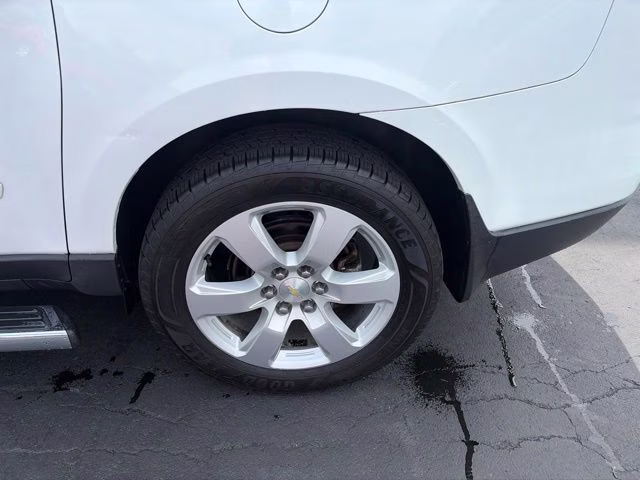 2017 Summit White Chevrolet Traverse LT AWD SUV