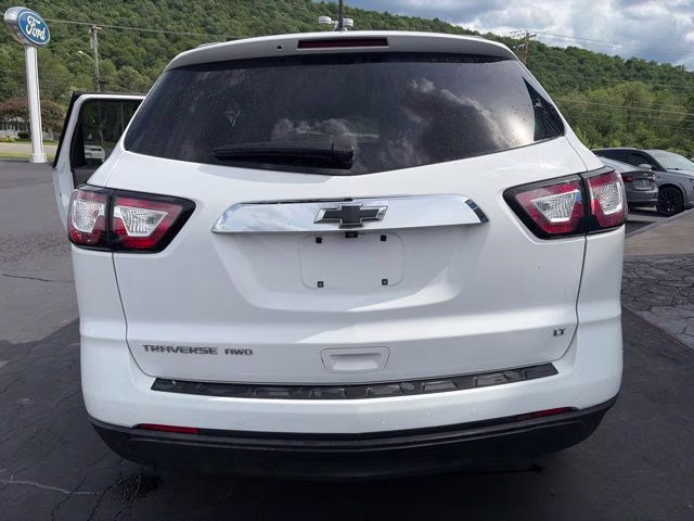 2017 Summit White Chevrolet Traverse LT AWD SUV