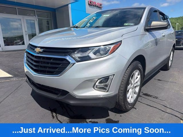 2020 Silver Ice Metallic Chevrolet Equinox LS AWD SUV