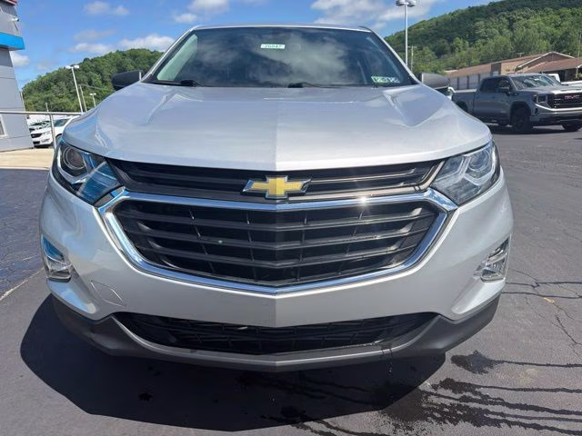 2020 Silver Ice Metallic Chevrolet Equinox LS AWD SUV