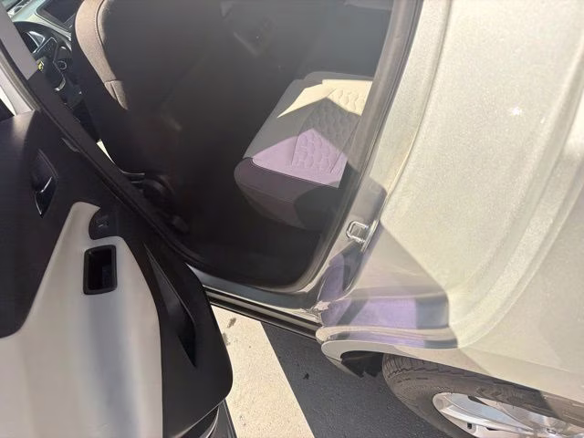 2020 Silver Ice Metallic Chevrolet Equinox LS AWD SUV