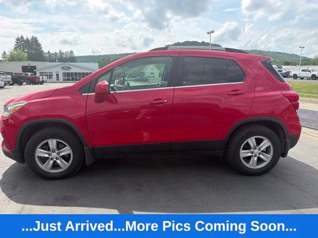 2020 Red Chevrolet Trax LT AWD SUV