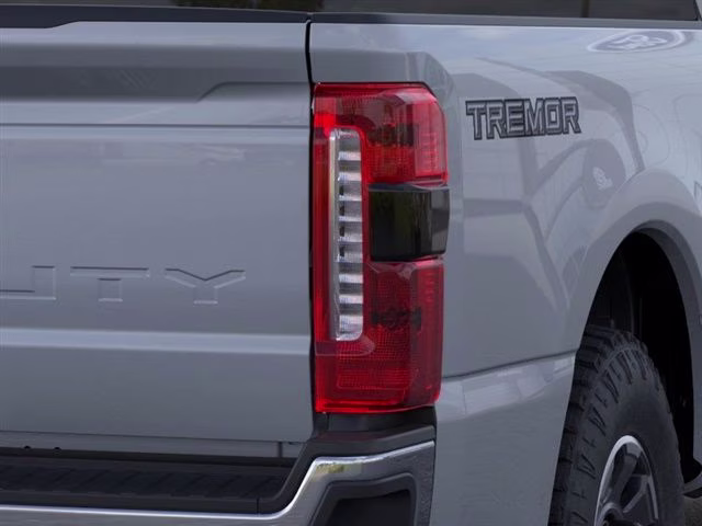 2026 Gray Metallic Ford Super Duty F-250 SRW Lariat 4X4 Truck