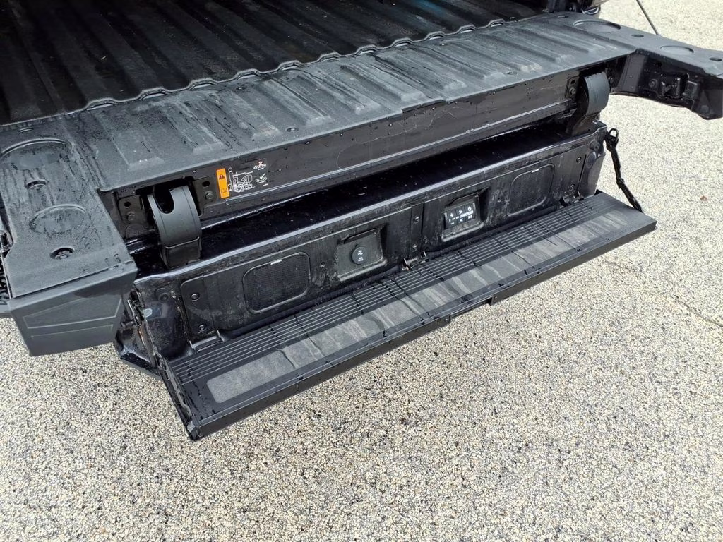 2024 TITANIUM RUSH METALLIC GMC Sierra AT4X 4X4 Truck