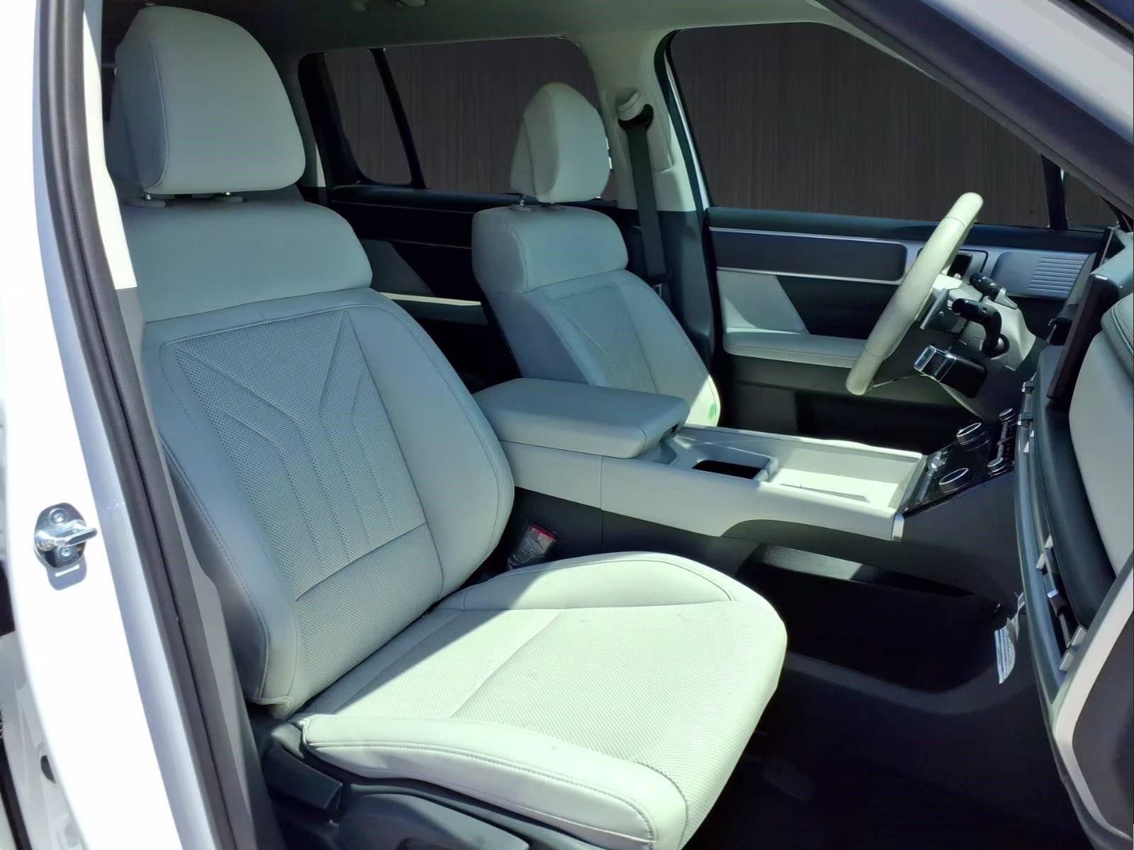 2026 White Hyundai Santa Fe SEL FWD SUV