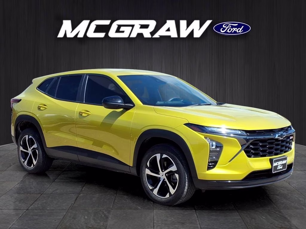 2024 Nitro Yellow Metallic Chevrolet Trax 1RS FWD SUV