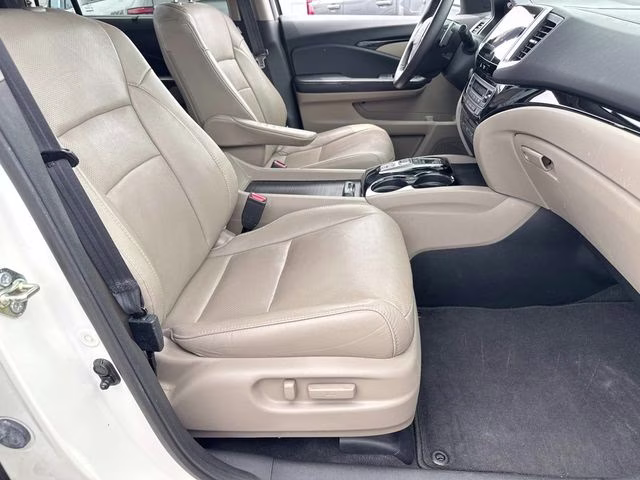 2017 White Honda Pilot Elite AWD SUV
