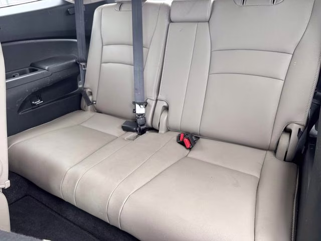 2017 White Honda Pilot Elite AWD SUV