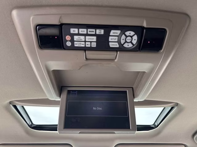 2017 White Honda Pilot Elite AWD SUV