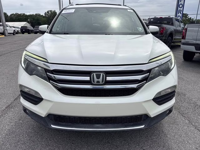 2017 White Honda Pilot Elite AWD SUV