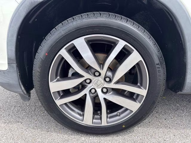 2017 White Honda Pilot Elite AWD SUV