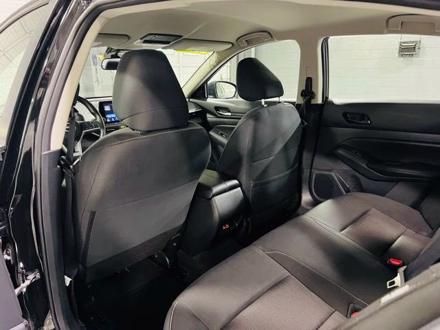 2025 Super Black Clearcoat Nissan Altima 2.5 SV FWD Sedan