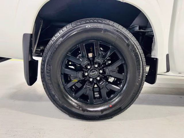 2026 Glacier White Nissan Frontier SV RWD Truck