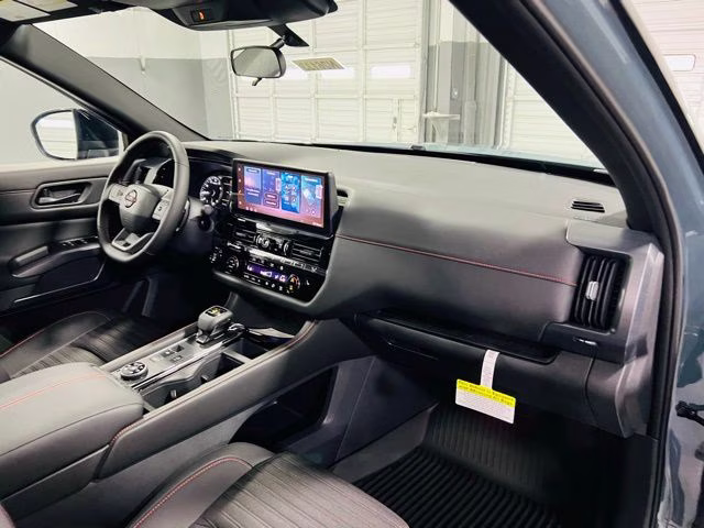 2026 Baltic Teal/Super Black Nissan Pathfinder Rock Creek 4X4 SUV