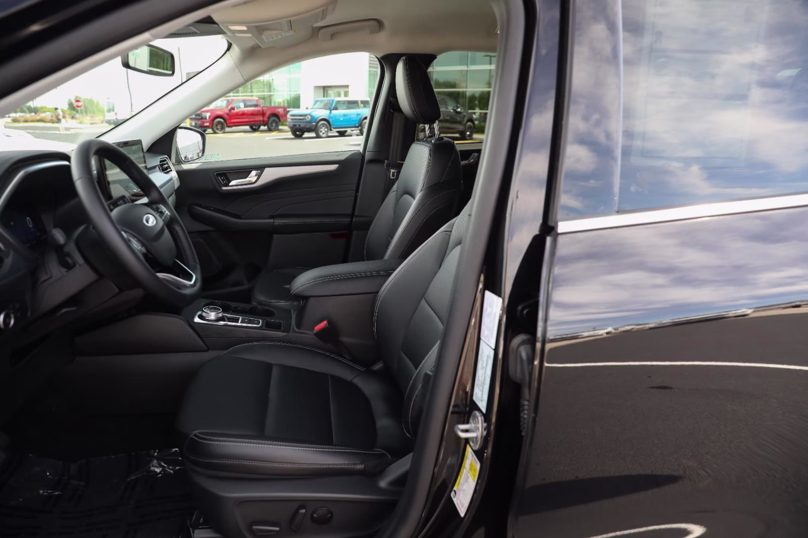 2025 Agate Black Ford Escape Platinum AWD SUV