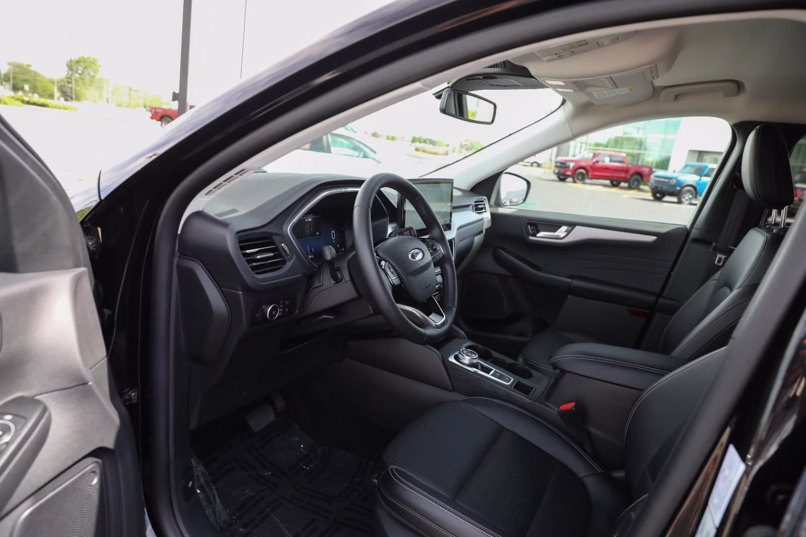 2025 Agate Black Ford Escape Platinum AWD SUV