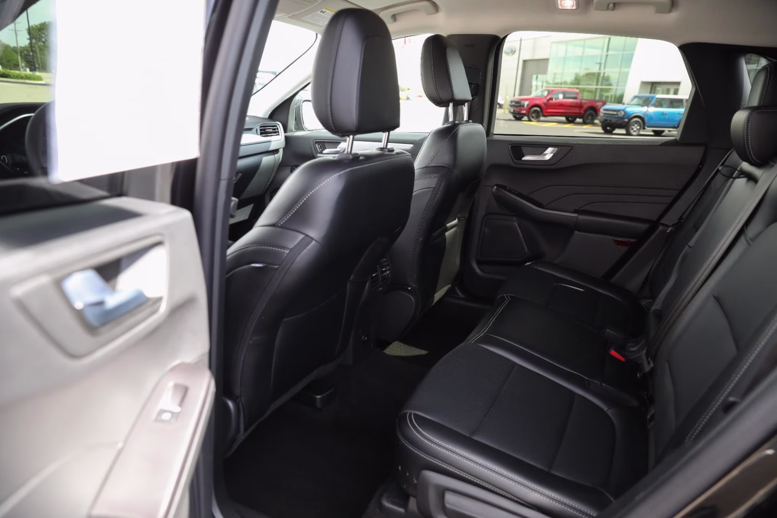 2025 Agate Black Ford Escape Platinum AWD SUV
