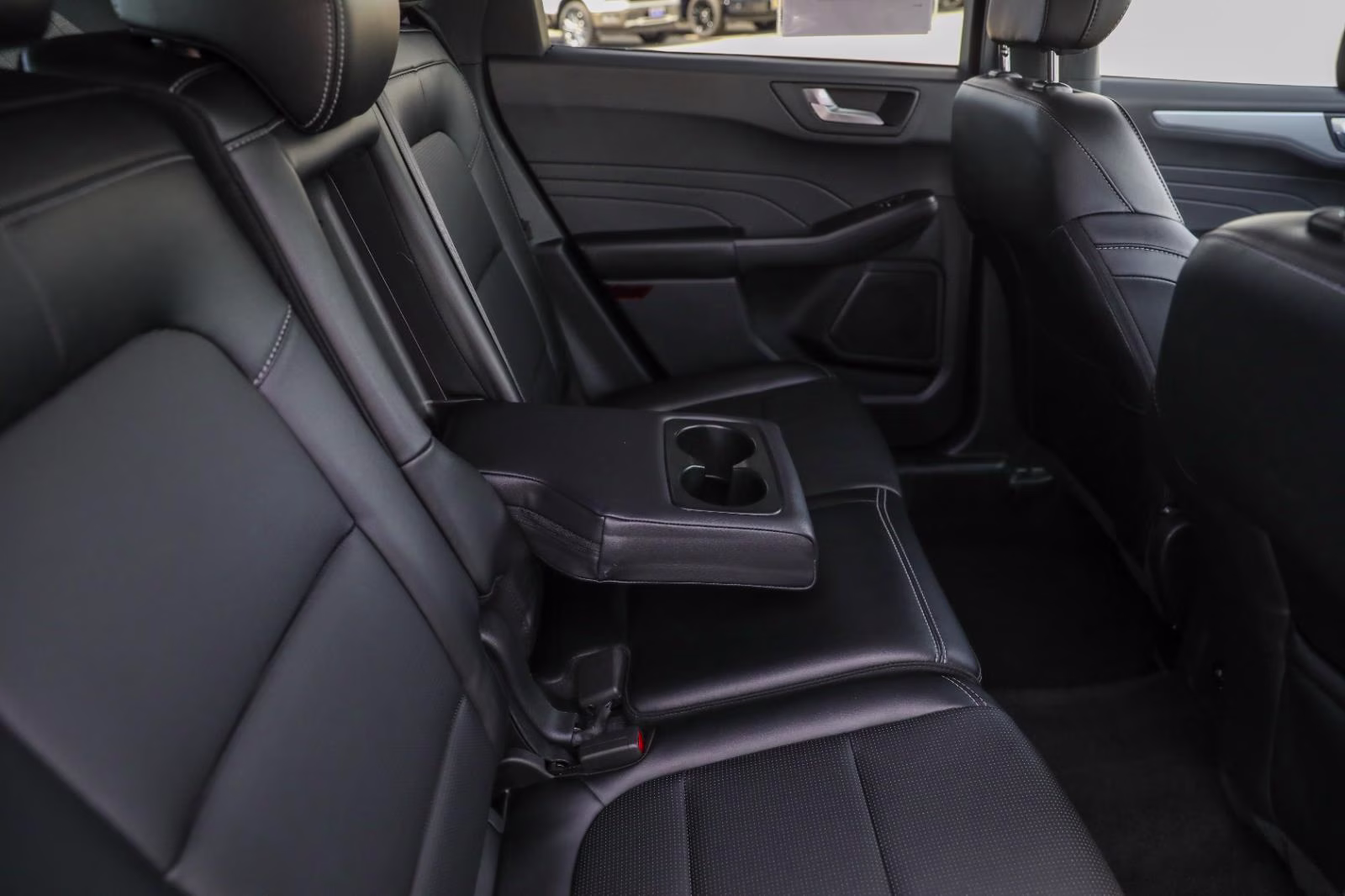2025 Agate Black Ford Escape Platinum AWD SUV