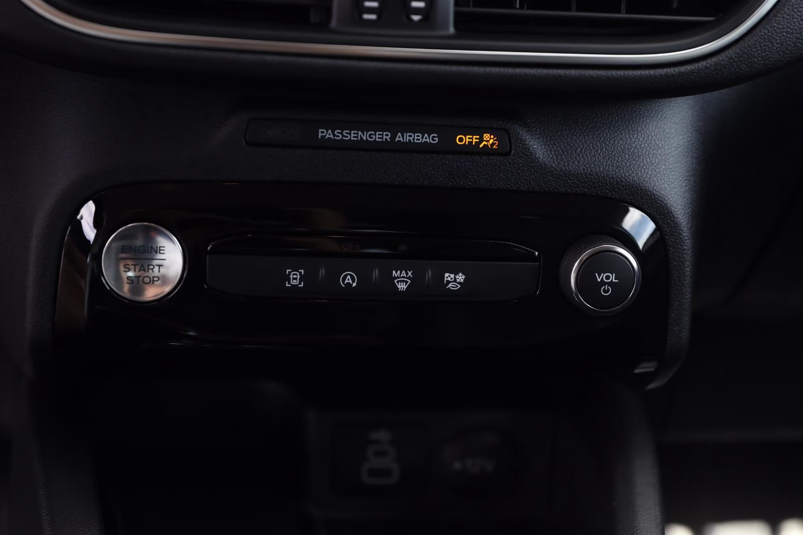 2025 Agate Black Ford Escape Platinum AWD SUV